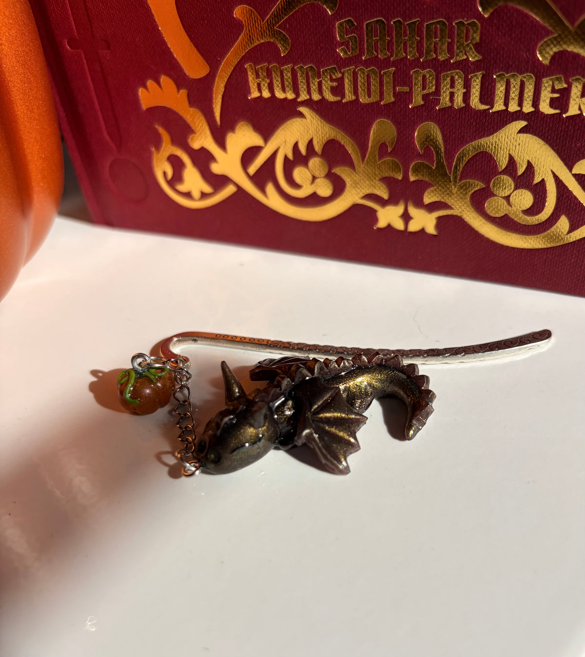 HALLOWEEN SPECIAL: Mini Pumpkin Dragon Bookmark